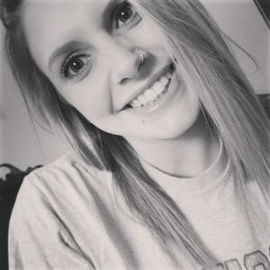 Meet your Posher, Tarina